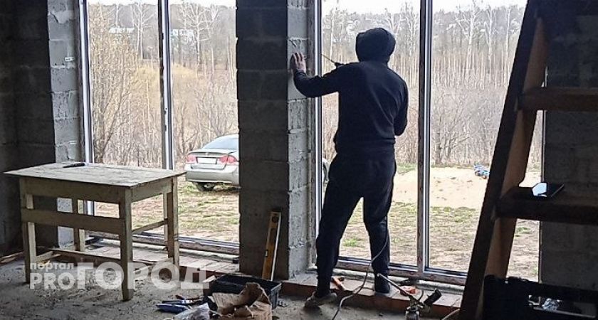 Житель Медведевского района покупал окна через интернет: история закончилась в полиции